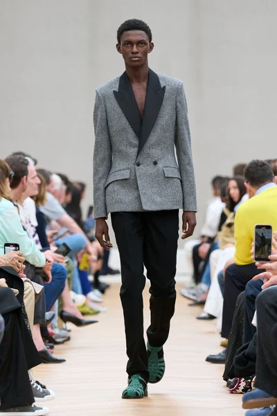 Look 53